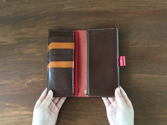 手帳のような長財布／赤×チョコ×キャメル〈カラー固定版〉 1枚目の画像