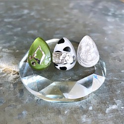 glass drop 3way khaki dalmatian Earrings 1枚目の画像