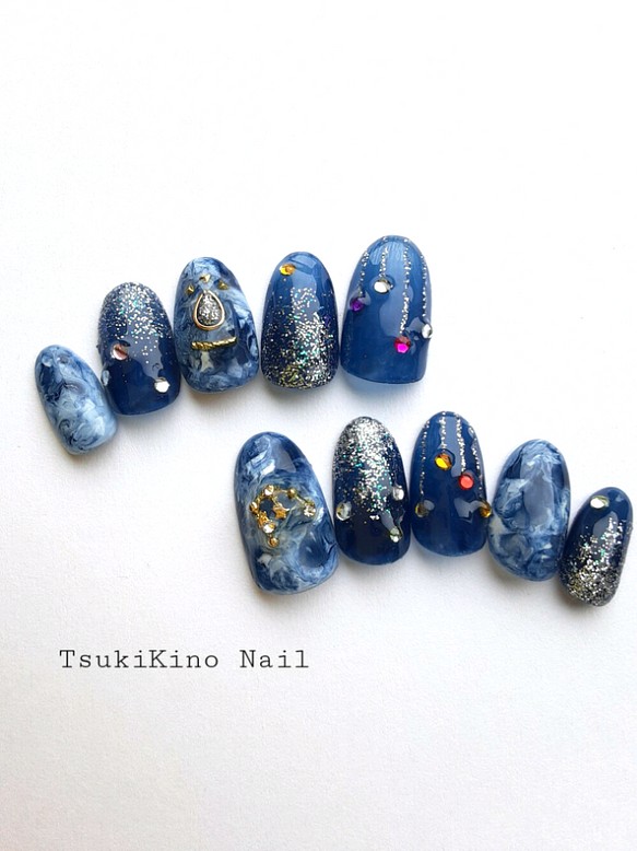 シルバー ネイビー 星座 キラキラ マーブル ネイルチップ ネイルチップ ネイルシール ツキキノ Nail 通販 Creema クリーマ ハンドメイド 手作り クラフト作品の販売サイト