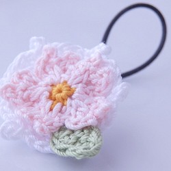 かぎ針編み髪飾り　レース芝桜〈ピンク色〉 1枚目の画像