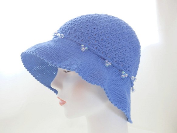 かぎ針編み シャボン玉ビーズ　帽子〈青色〉クールな乙女 1枚目の画像