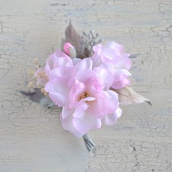 八重桜のコサージュ　① 1枚目の画像