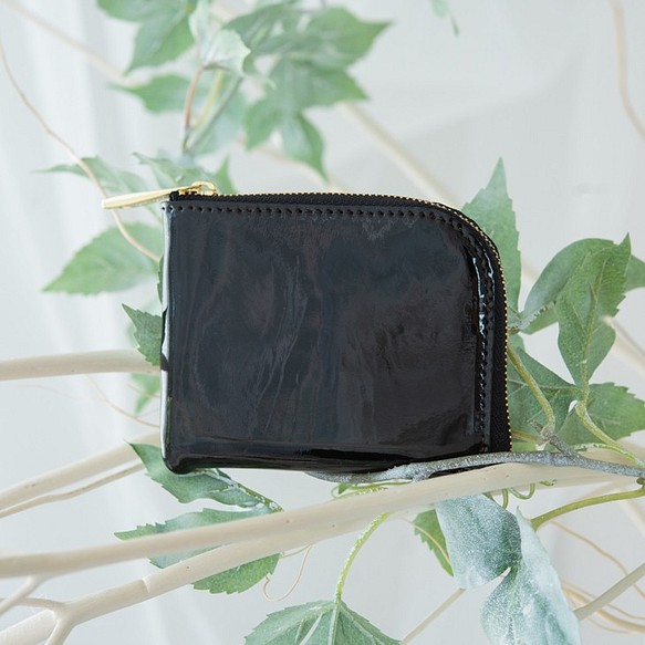 [永久免費保修] Shinshin Kobo原始皮革Cynthia搪瓷（綿羊皮）黑色緊湊型錢包-L形緊固件- 第1張的照片