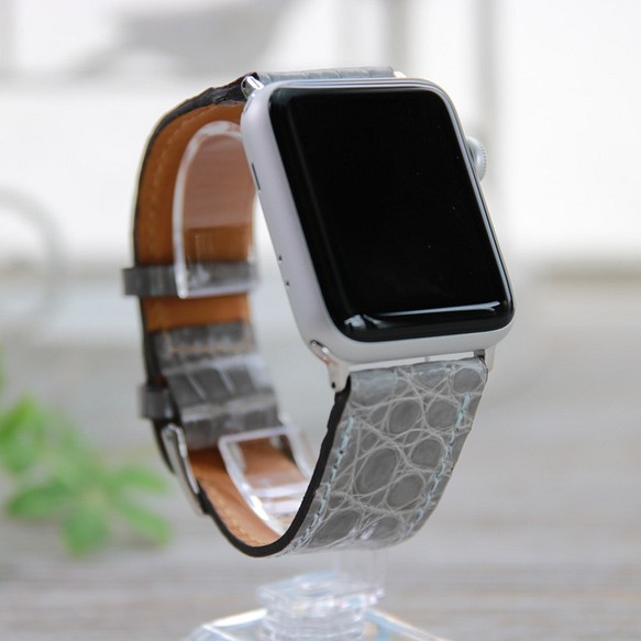 限一件作品！ [Apple Watch Band] Hen Lawn Shiny Croco Grey 42mm Apple W 第1張的照片