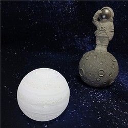 3D惑星ライト　木星のライトと宇宙飛行士 　二つがセット 1枚目の画像