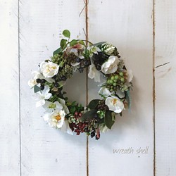 Natural garden wreath　<可憐なオールドローズ> 1枚目の画像