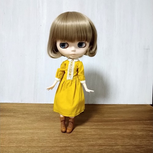 ブライスアウトフィット※黄色のワンピース 人形 kinoko 通販｜Creema 