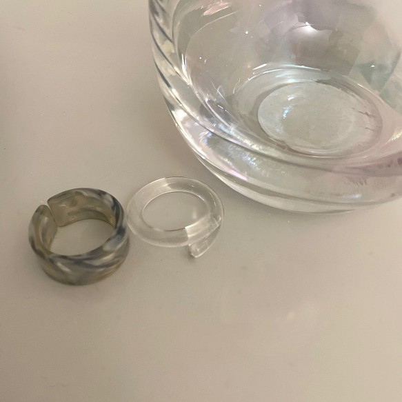 acrylic ring アクリルリング 1枚目の画像