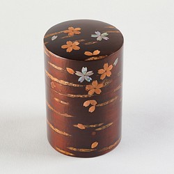 伝統工芸品樺細工　総皮茶筒（中長）貝入散花 1枚目の画像