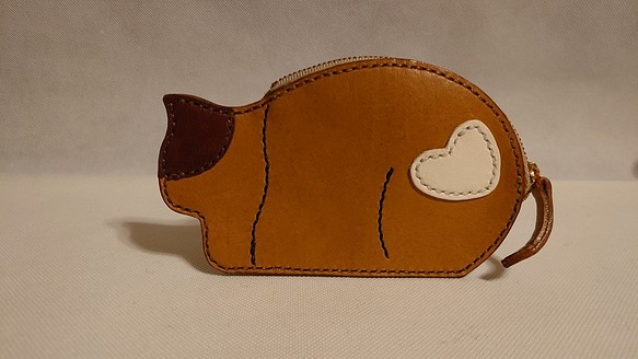 本革製三毛猫ミーちゃんのコインケース 1枚目の画像