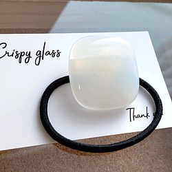 Melting square ガラスのヘアゴム　シアーホワイト 1枚目の画像