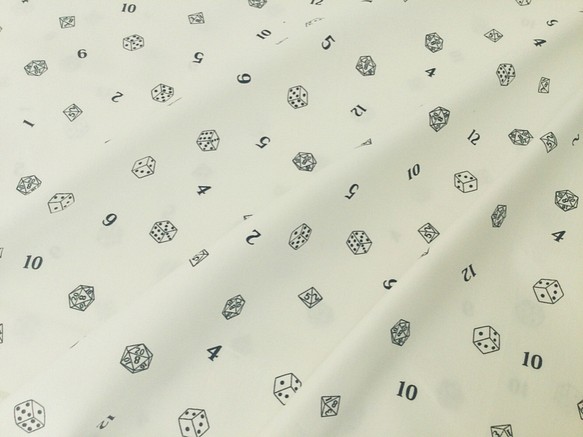 ツムラ様専用　ラスト1 サイコロと数字の柄の生地　約110×40cm 1枚目の画像