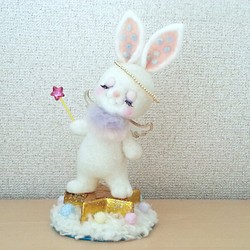 童話復古天使兔 第1張的照片