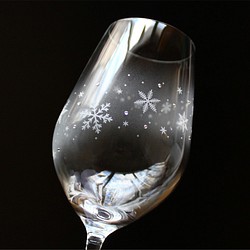 【ダイヤモンドダスト / ワイングラス】結晶モチーフのワイングラス　★名入れ加工対応品（有料） 1枚目の画像