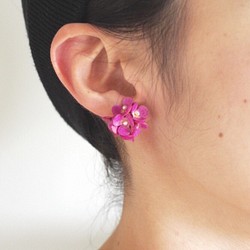 Leather bouquet 耳環 / 夾式耳環 pink 第1張的照片