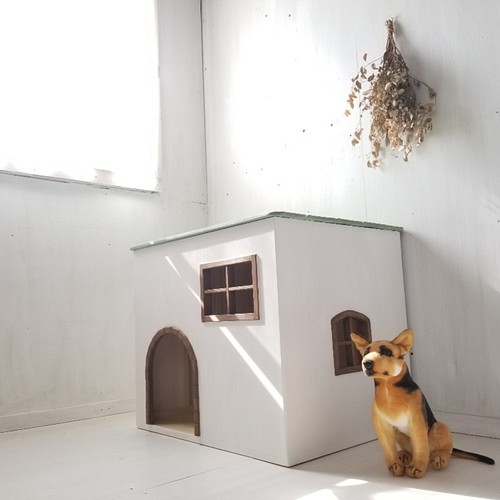 手作りの可愛い犬小屋 ウッドデッキにもなる屋根付き オーダー可能 ミントグリーン ドッグハウス キャットハウス ハウス 小屋 おままごと うらら 通販 Creema クリーマ ハンドメイド 手作り クラフト作品の販売サイト