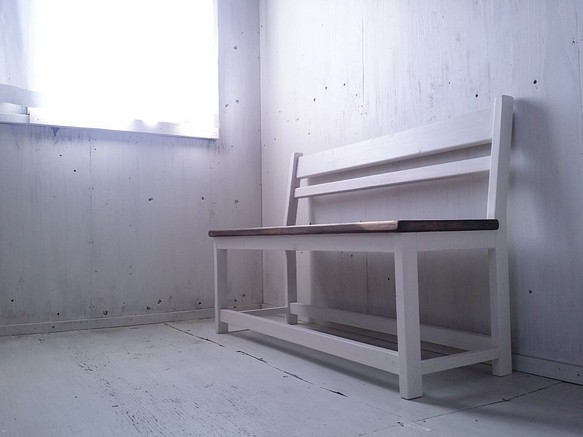 無垢ヒノキで造る家具　アンティーク風　背もたれ付ベンチチェア　オーダー可　カフェ風インテリア　店舗什器　ベンチ　　　　　 1枚目の画像