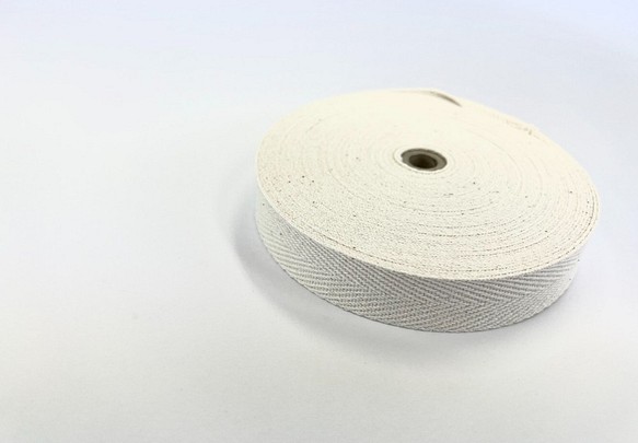 混綿綾テープ　20㎜ 10m巻　湯通し加工　綿テープ　天然素材 1枚目の画像