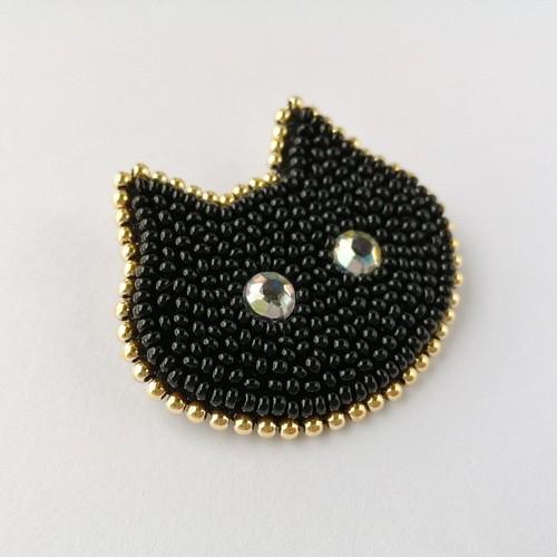 ビーズ刺繍♢黒猫のブローチ ブローチ isoa/イソア（旧EaR） 通販 