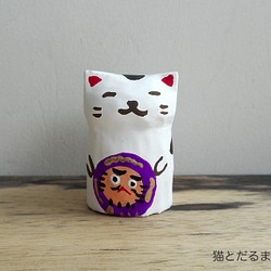 木彫り　猫とだるま　紫10　(鶏口舎) 1枚目の画像