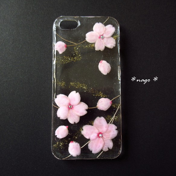 【受注制作】桜と春霞のスマホケース 1枚目の画像