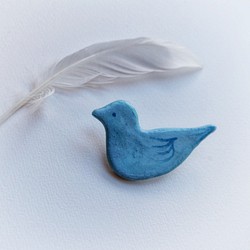 陶ブローチ　青い鳥  ~スカイブルー~ 1枚目の画像