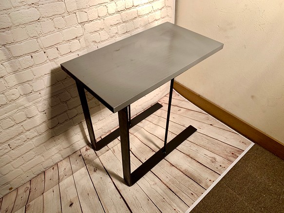 北欧　テーブル　グレー　ハンドメイド 1枚目の画像
