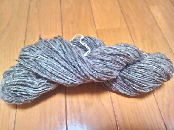 手紡ぎ糸 ゴッドランドメリノグレーベージュ 1枚目の画像