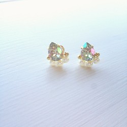 “Luminous green”眼淚施華洛世奇和小顆粒珍珠耳環 第1張的照片