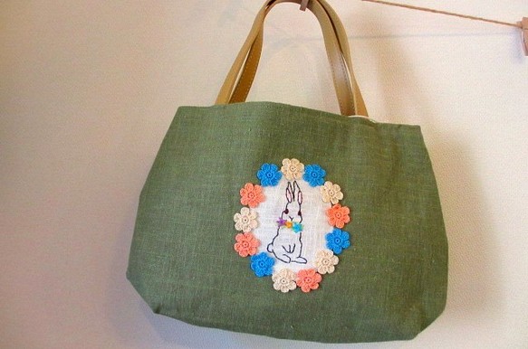 平板亞麻材質手提包＊花花和兔子刺繡圖案D 第1張的照片