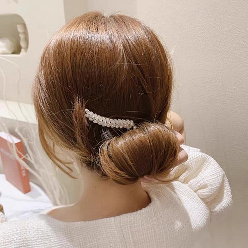 ヘア アクセサリー 人気 髪 留め ヘアアクセ 結婚 式 ヘアアクセ ヘアピン かわいい ヘア アクセサリー 流行り ヘアアクセサリー 恋路十六夜 通販 Creema クリーマ ハンドメイド 手作り クラフト作品の販売サイト