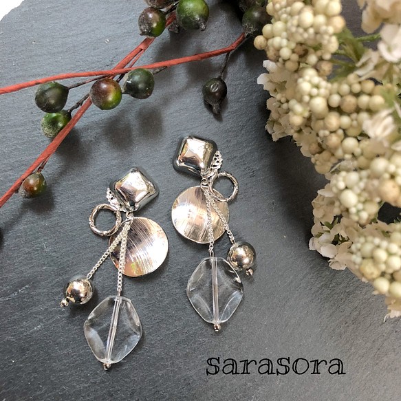 silver ×clear earrings ピアス 1枚目の画像