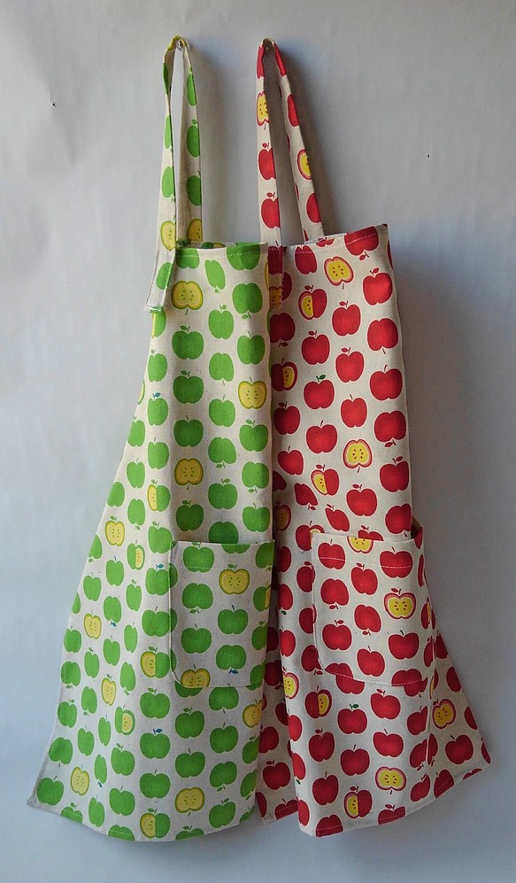 送料無料　青リンゴ　子供エプロン三角巾セット(100〜110)　　 1枚目の画像