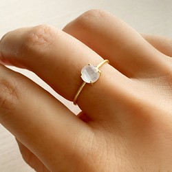 天然石　シェル×クリスタル　ラウンド　爪留めリング　指輪　silver925 1枚目の画像