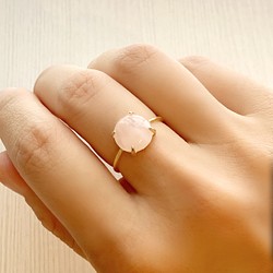 天然石　ローズクォーツ　爪留めリング　指輪 1枚目の画像
