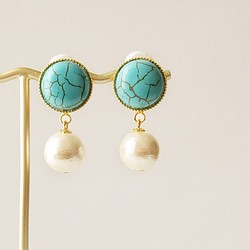 Stabilized turquoise cabochon and cotton pearl, clip on earr 第1張的照片