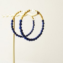 Lapis Lazuli and metal beads, hoop earrings 夾式耳環 第1張的照片