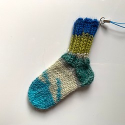 手編みの靴下　ストラップ　送料無料 1枚目の画像
