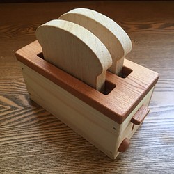 木のトースター　パン付き 1枚目の画像