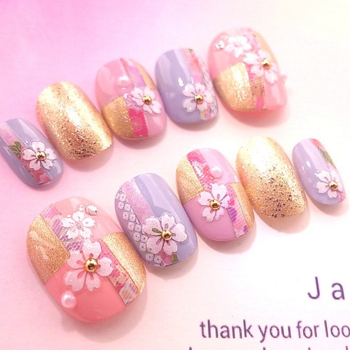 和柄 大人カラー ゴールド ピンク グレーの桜のネイルチップ 942 ネイルチップ ネイルシール Jam Nail 通販 Creema クリーマ ハンドメイド 手作り クラフト作品の販売サイト