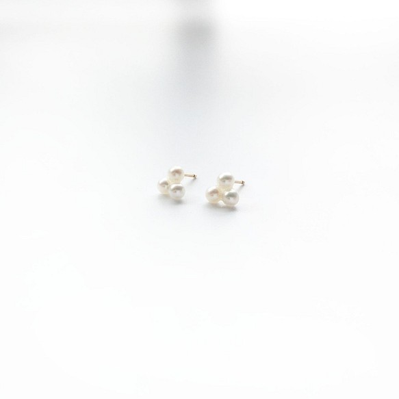 Tsubomi 淡水珍珠耳環（白色） 第1張的照片