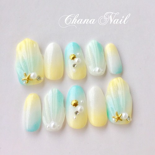 送料無料 再販 人魚ネイル Yellow Blue 両面テープ付 ネイルチップ ネイルシール Chana Nail 通販 Creema クリーマ ハンドメイド 手作り クラフト作品の販売サイト