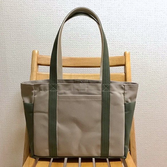“混合手提包”通勤手提包“米色×橄欖×生成”帆布手提袋倉敷帆布8號[訂單生產] 第1張的照片