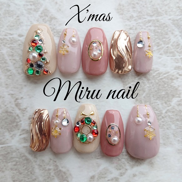 クリスマスネイル くすみピンク ツリー リース ネイルチップ ネイルシール みるnail 通販 Creema クリーマ ハンドメイド 手作り クラフト作品の販売サイト