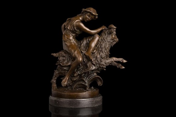 大人気ブロンズ像 山羊に乗る乙女 インテリア家具 置物 彫刻 銅像 彫像