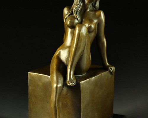 超人気ブロンズ像 座ってる裸少女 MILO名品 インテリア家具 置物 彫刻 