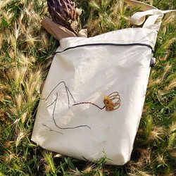 ハンドメイド花刺繍コットントートバッグ 1枚目の画像
