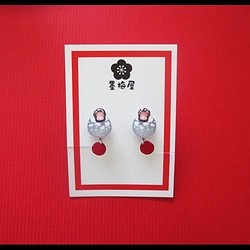 [Sale 770 yen → 550 yen] Cherry blossom buncho earring 2 (front) 第1張的照片