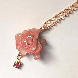 世界で一番小さなバラのネックレス M ペールピンク 1枚目の画像