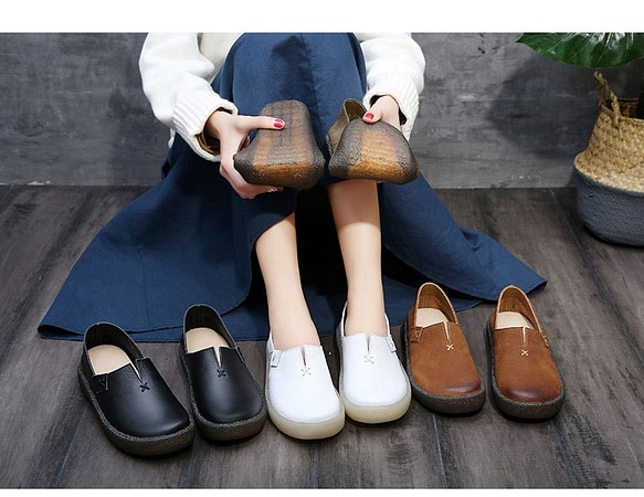 【送料無料】新しい手作りの女性の靴革ファッションオリジナルレトロな女性の革フラットシューズ 1枚目の画像